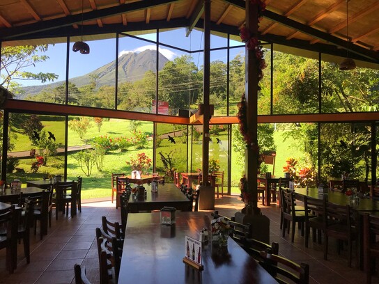 Arenal Volcano Inn_Restaurant Que Rico2.jpg