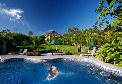 Arenal Volcano Inn_Piscine3