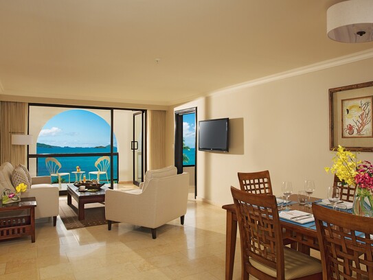 Dreams Playa Bonita Panama_Master Suite Ocean View 2.jpg