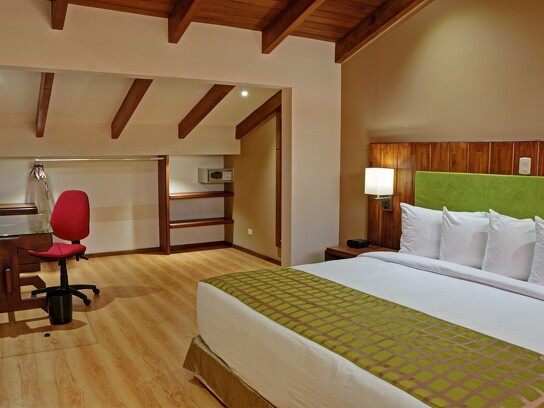 Country Inn & Suites San Jose  17.jpg