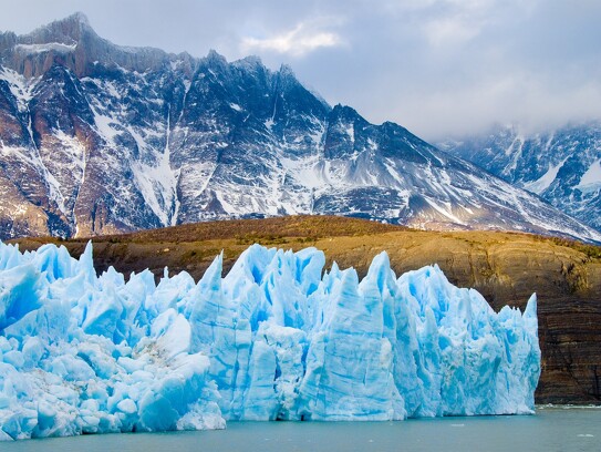 Glacier en Patagonie par L. Valiente