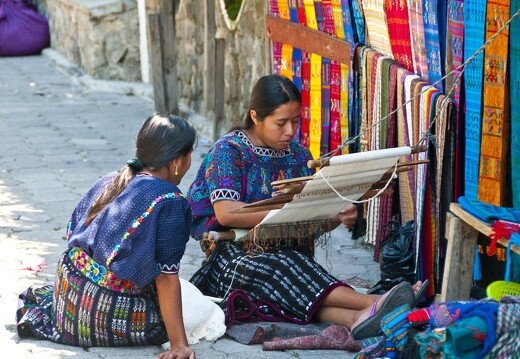 Artisanes au Guatemala par MarioZorzetto