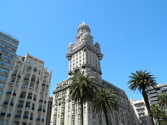 Palacio Salvo Montevideo par Pirizluz.jpg
