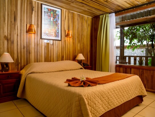 Monteverde Country Lodge -- Classic rooms 3.jpg