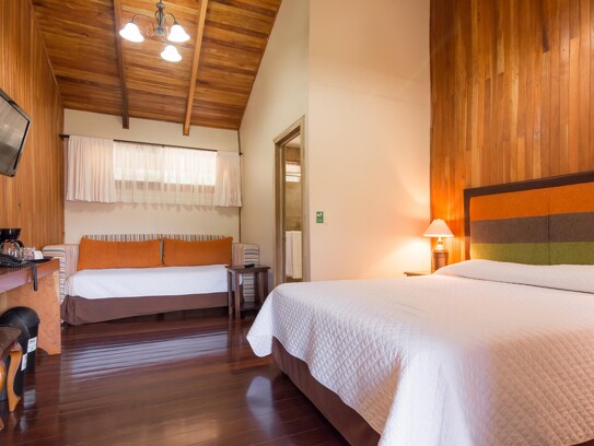 Monteverde Country Lodge -- Superior rooms 4.jpg