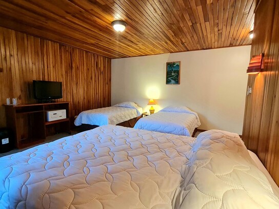Monteverde Country Lodge -- Classic rooms 6.jpg
