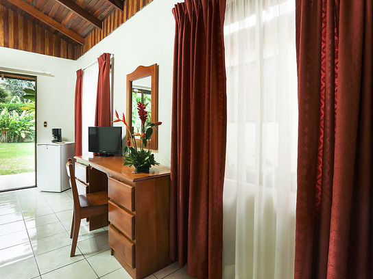Arenal Paraíso Resort_chambre Standard (4).png