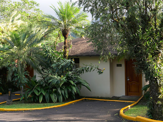 Arenal Paraíso Resort_chambre Standard (7).png