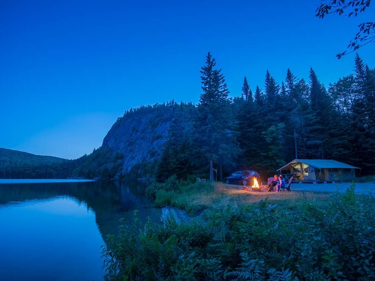 Séjours en chalet rustique ou tente en formule prêt-à-camper (8).jpg